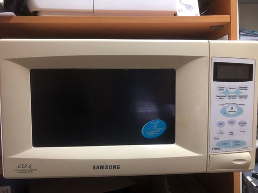 Микроволновая печь Samsung CE2738Nr